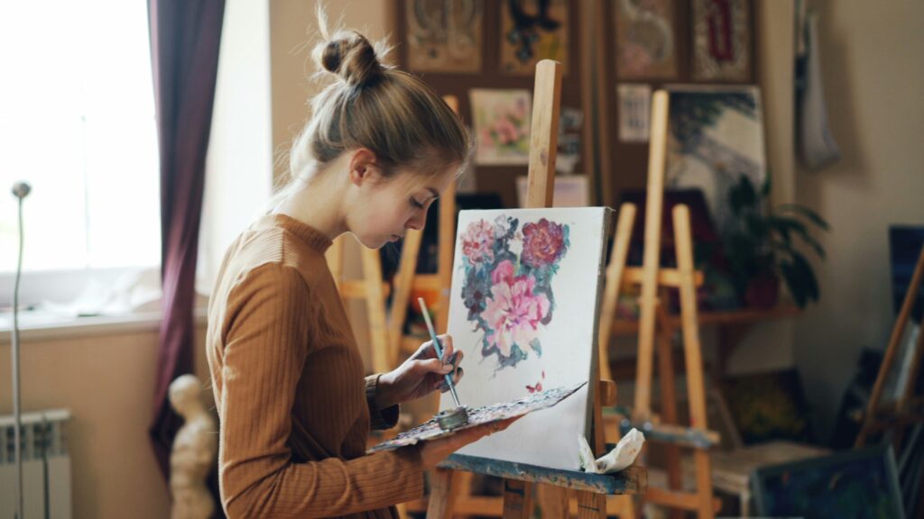 girl painting