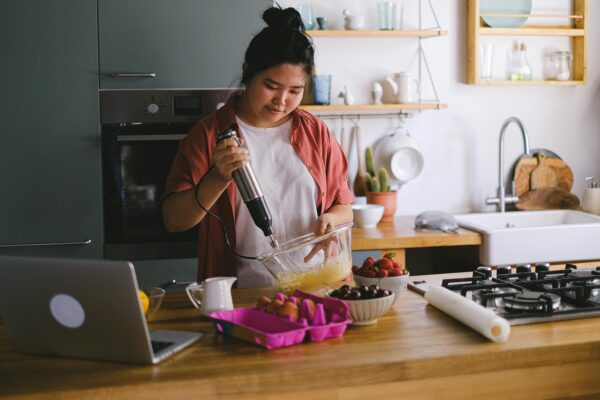 girl cooking